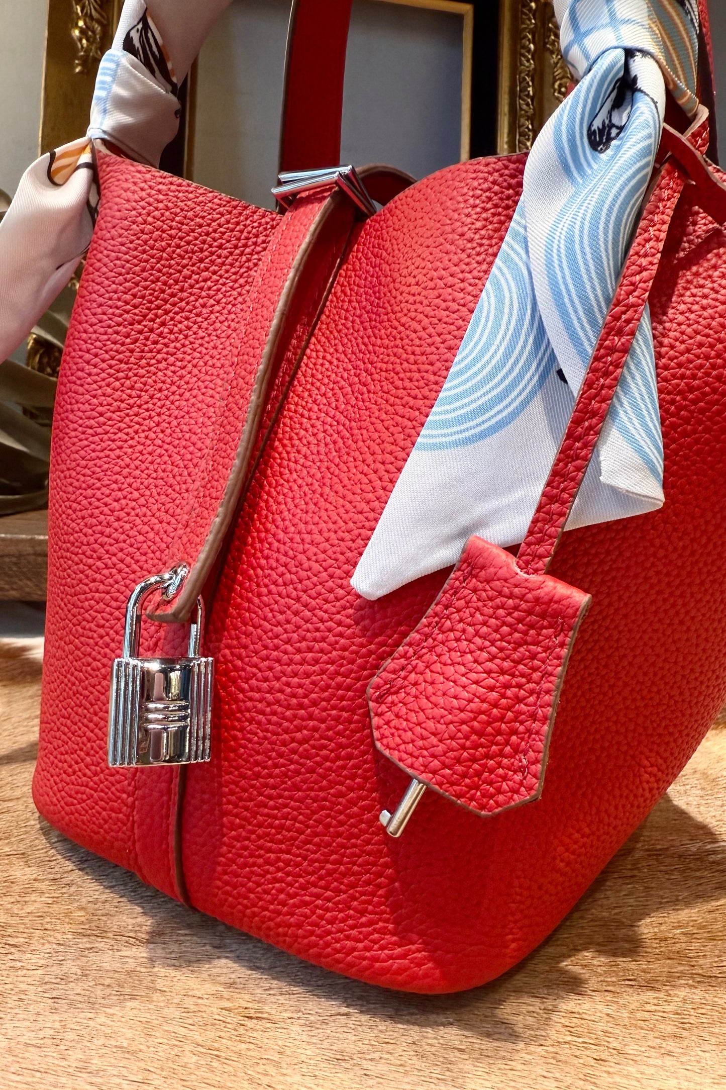 サンレモシリーズ/Mレッド 牛革bag