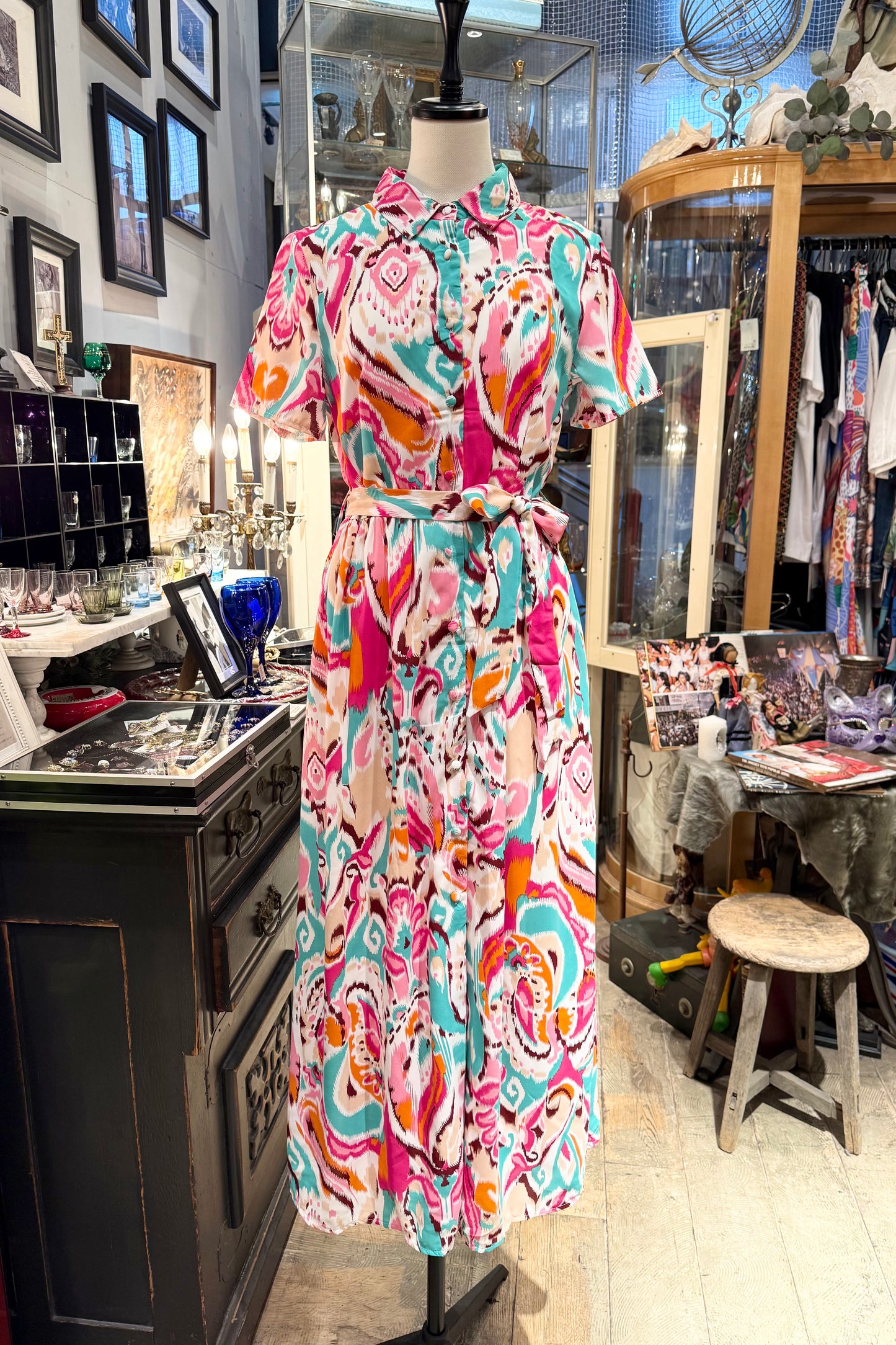Lilie Rose France ターコイズとピンクのワンピース