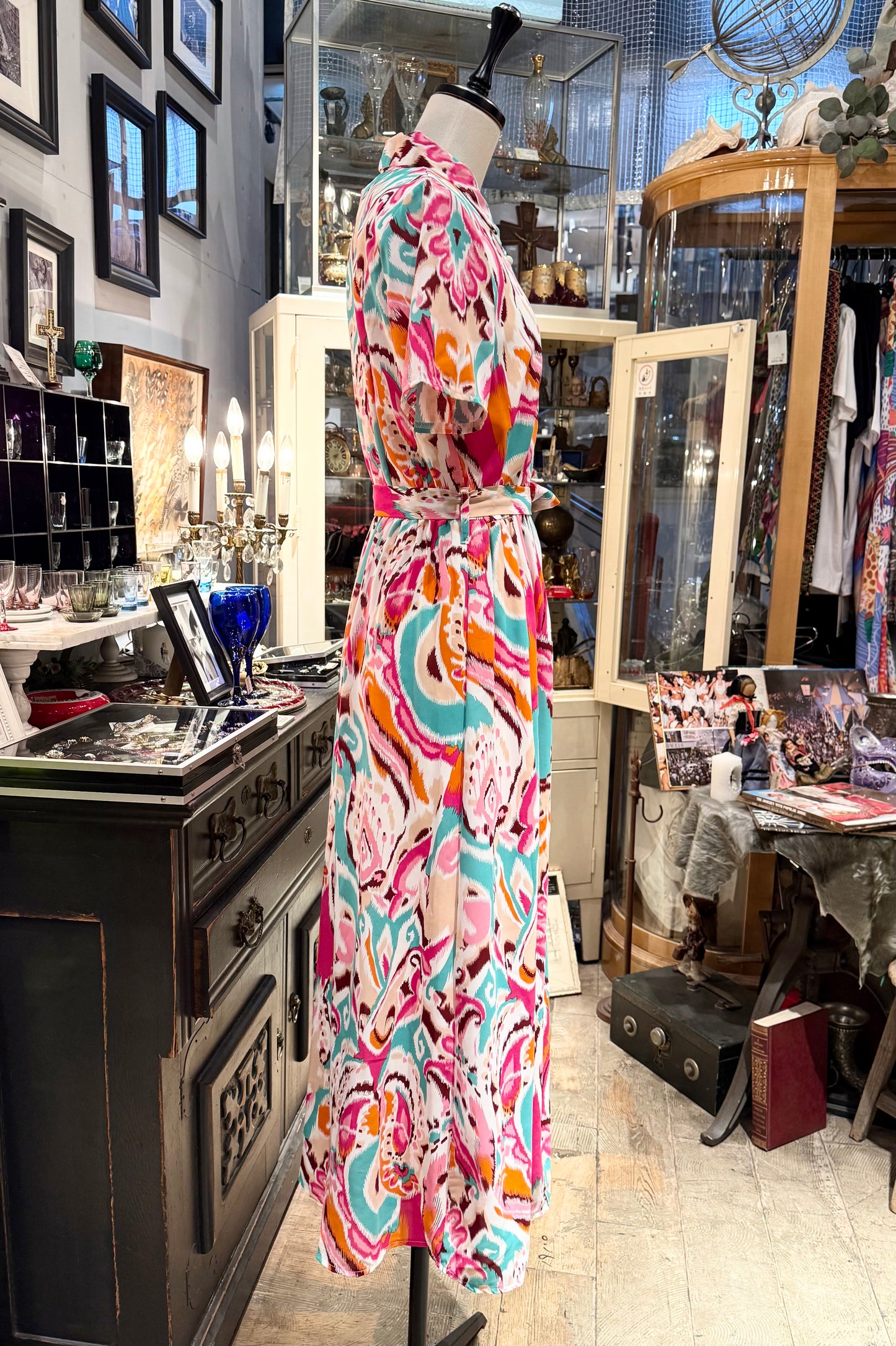 Lilie Rose France ターコイズとピンクのワンピース