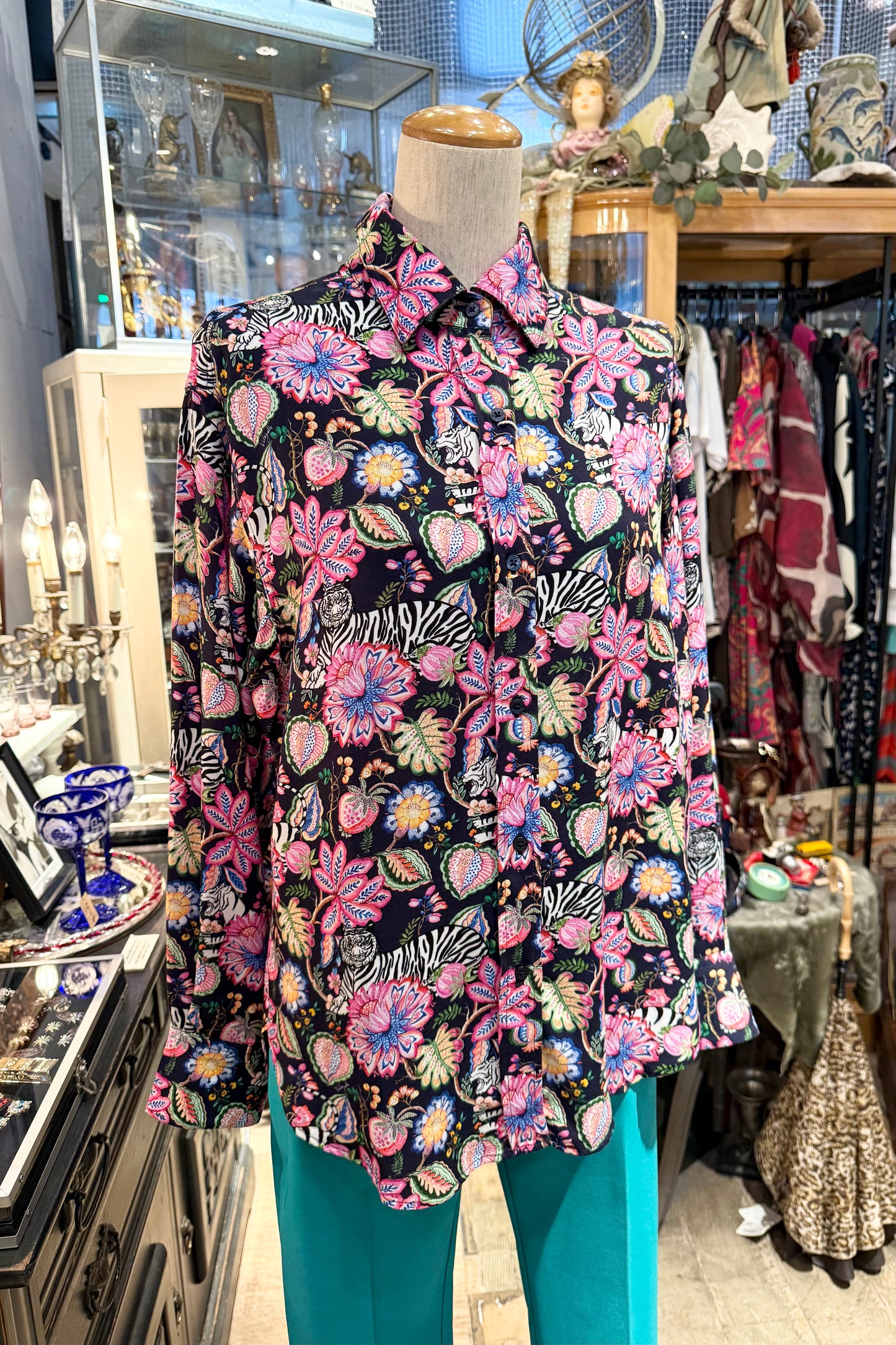 VILAGALLO Spain 夜の熱帯ジャングル柄シャツ