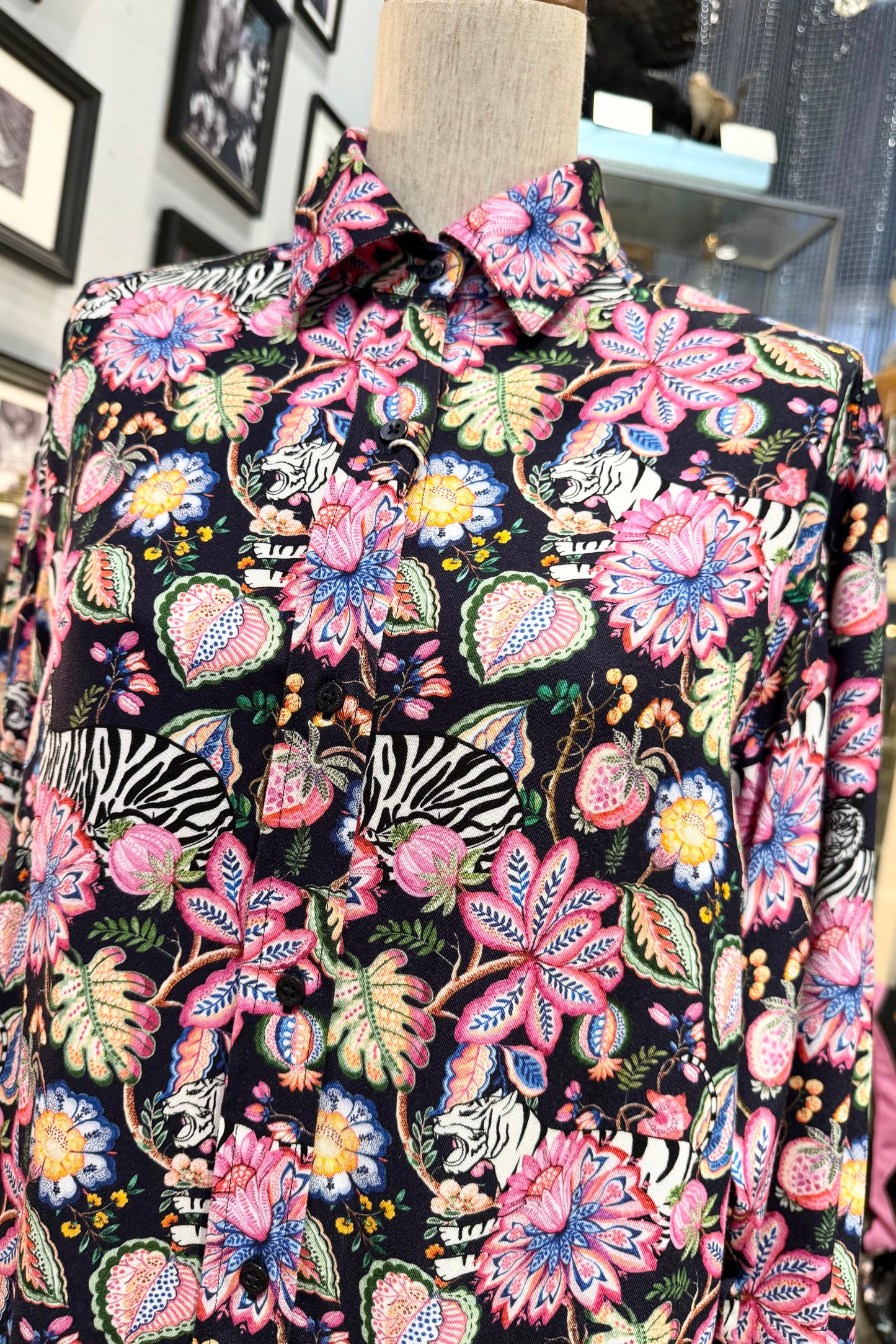 VILAGALLO Spain 夜の熱帯ジャングル柄シャツ
