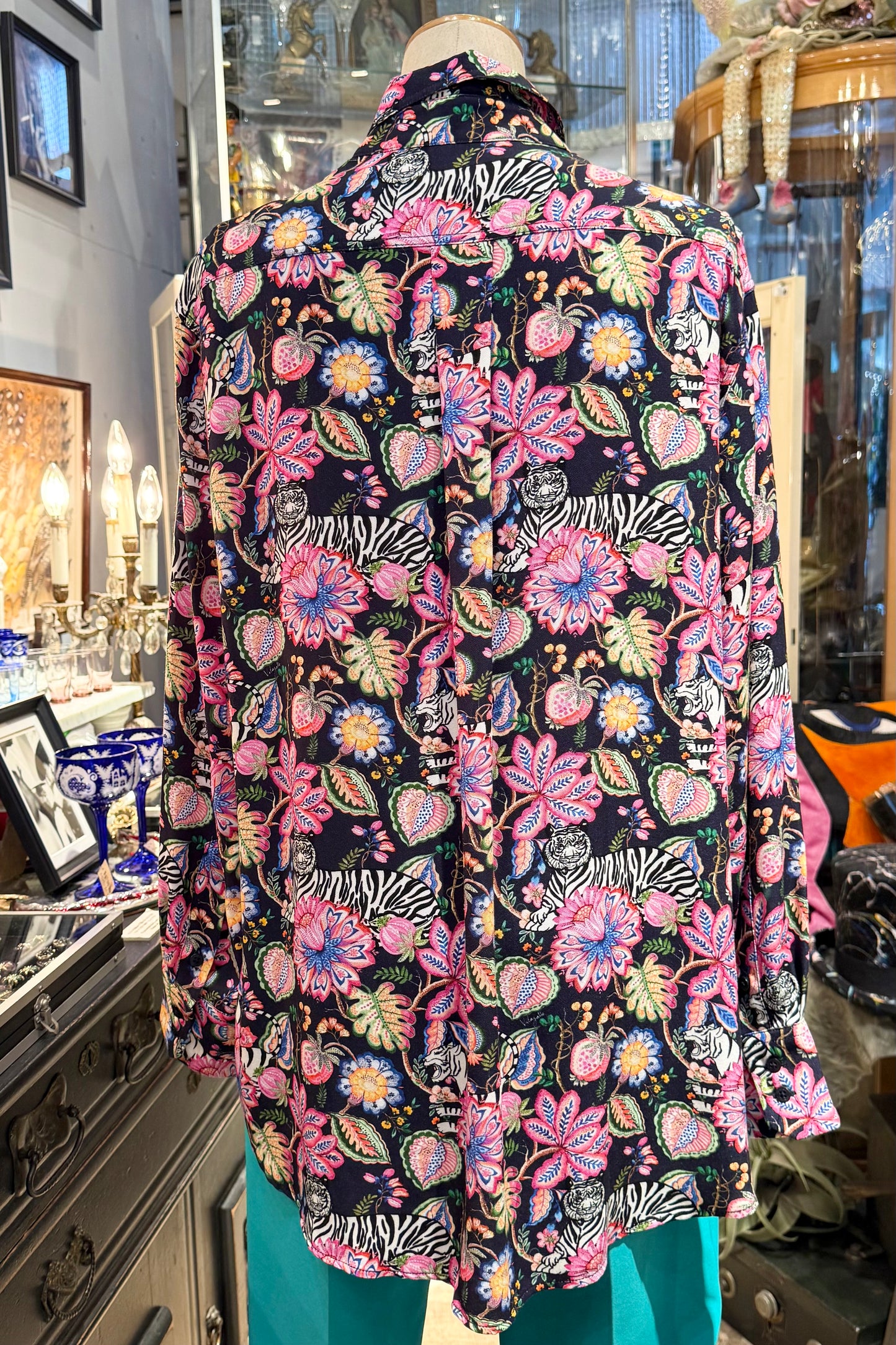 VILAGALLO Spain 夜の熱帯ジャングル柄シャツ