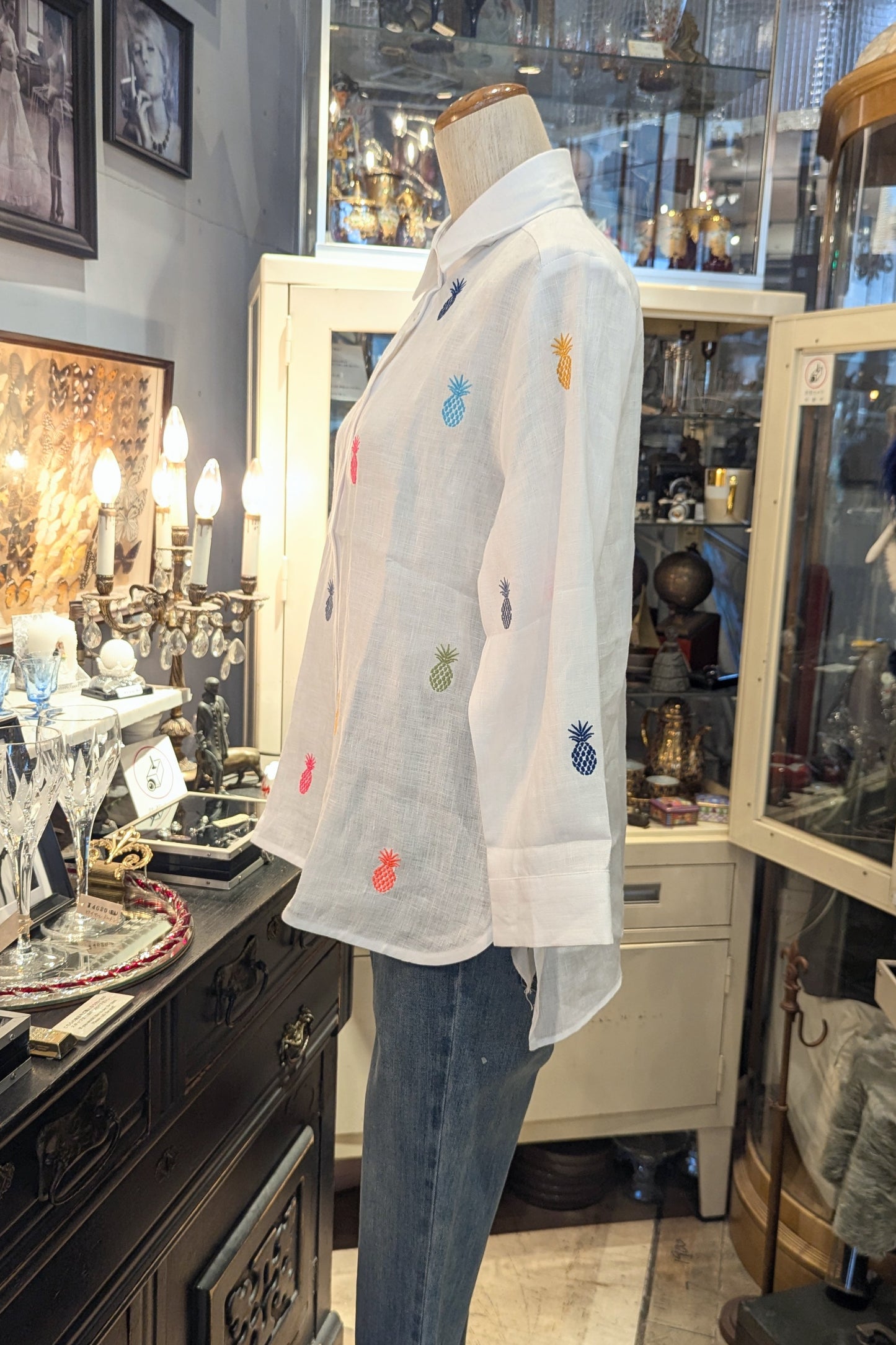 VILAGALLO Spain パイナップル刺繍のリネンシャツ