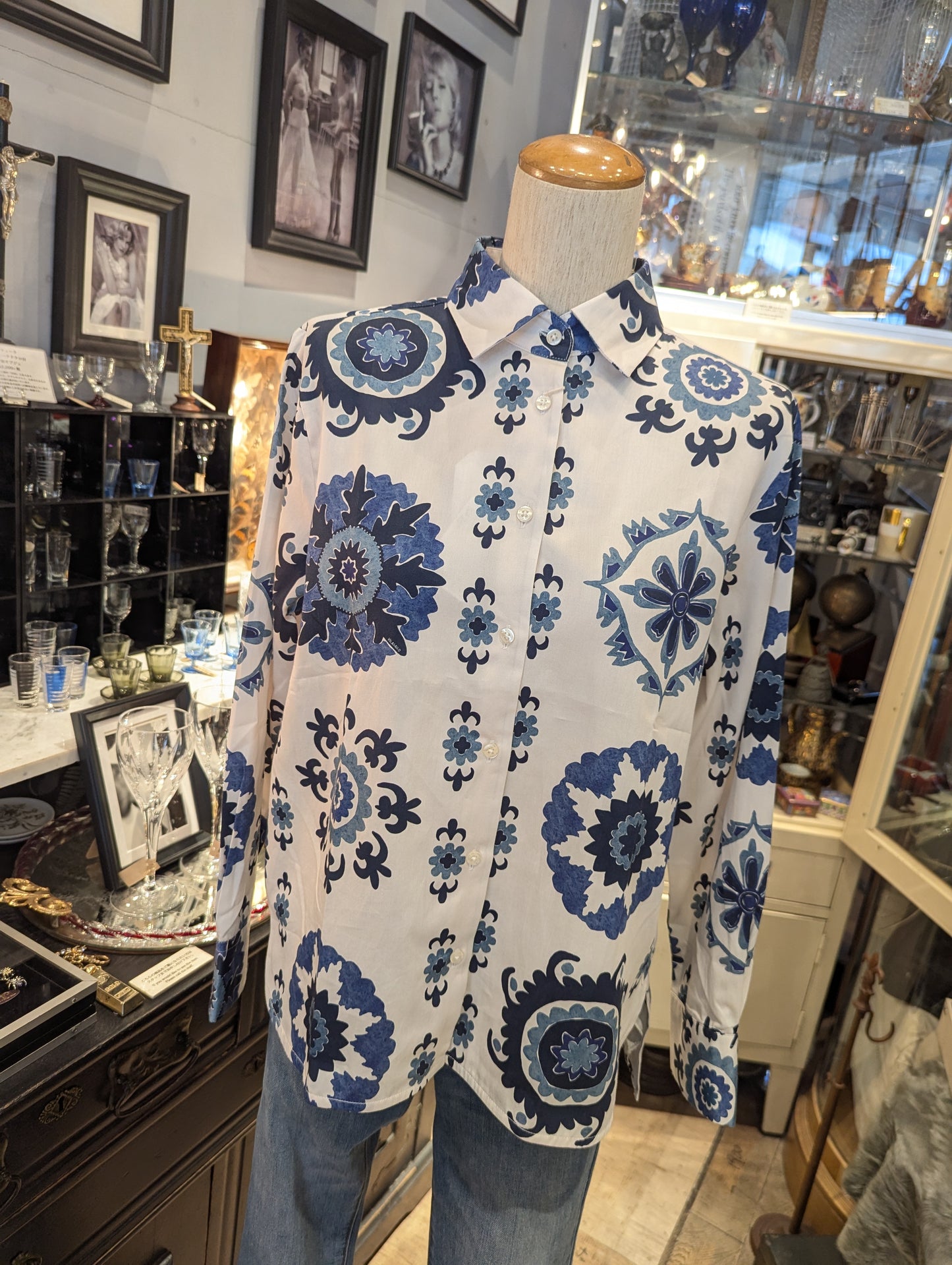 VILAGALLO Spain スペインタイル柄シャツ