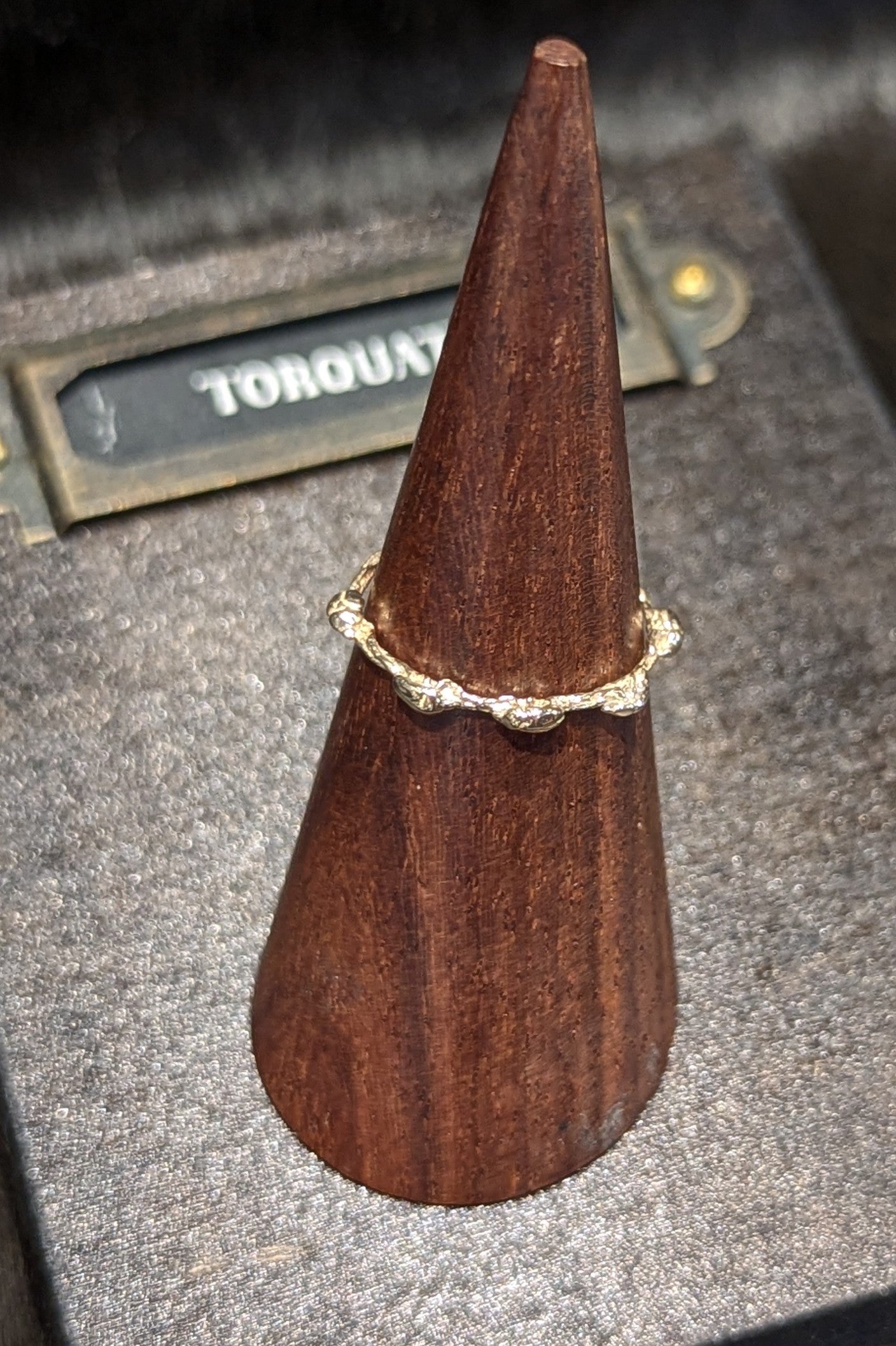 トルクアータ K10 ハナムグリ行進リング