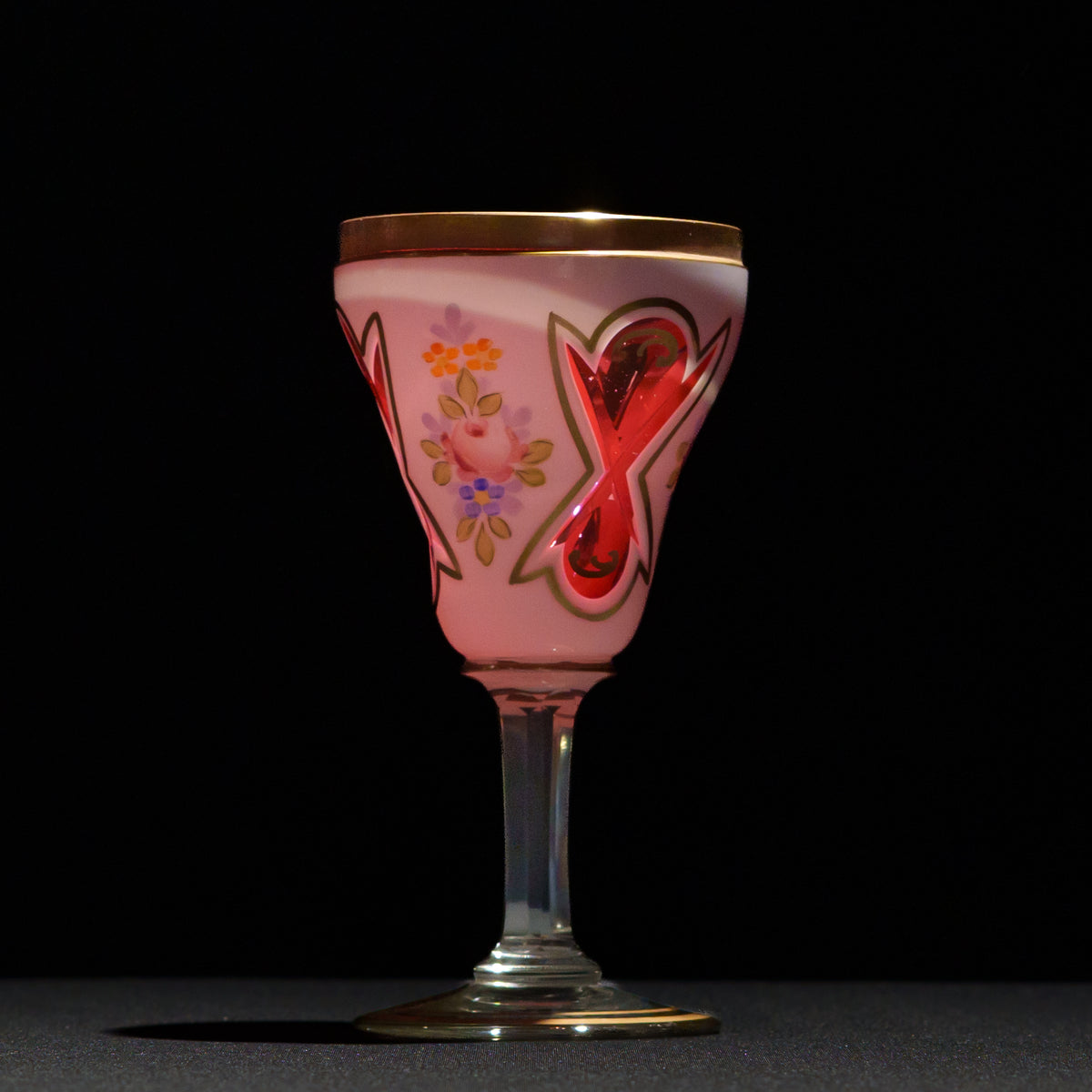 ボヘミアヴィンテージ金彩色被せグラス
