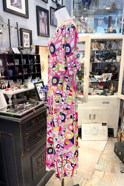 JOY`s   Paris　60`s風柄のワンピース