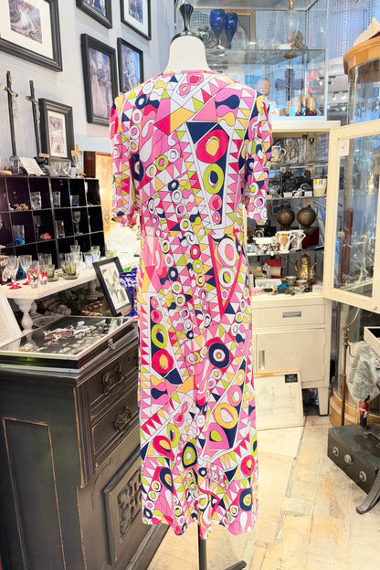 JOY`s   Paris　60`s風柄のワンピース
