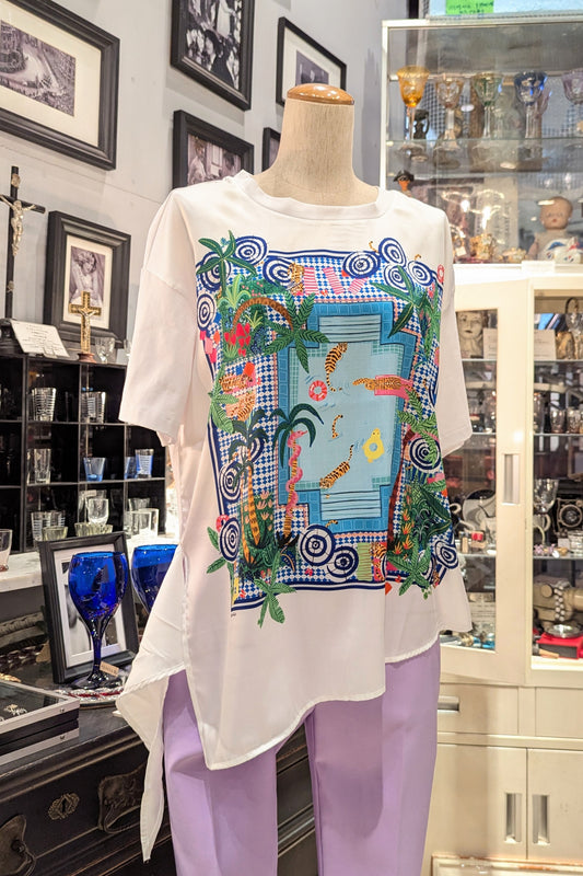 VILAGALLO Spain  Escape to Paradise Tシャツ