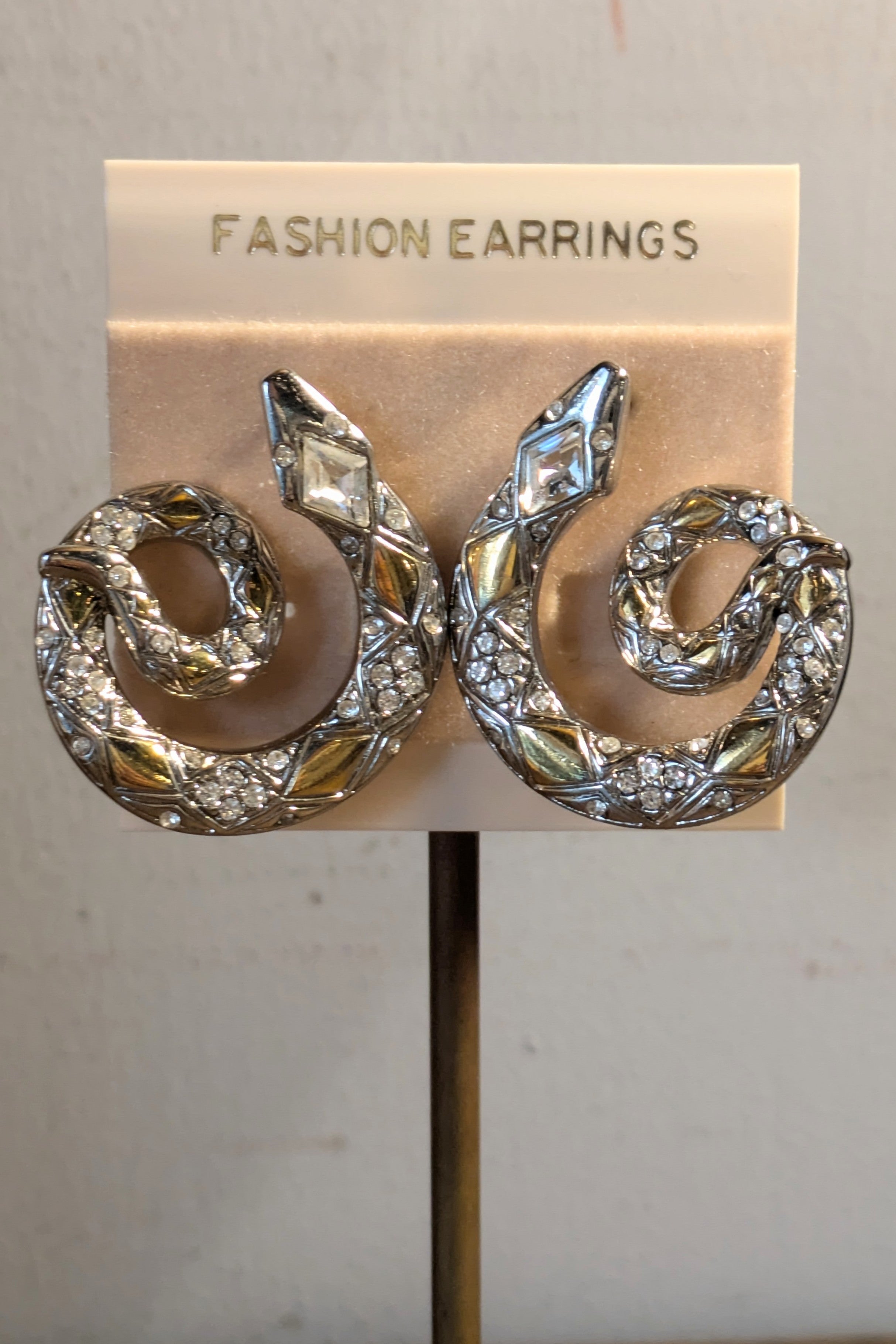 サ*ウ様 古いアクセサリー　まとめ　ヴィンテージ ☆レトロ品☆昭和ヴィンテージアクセサリー20点セット☆個性派