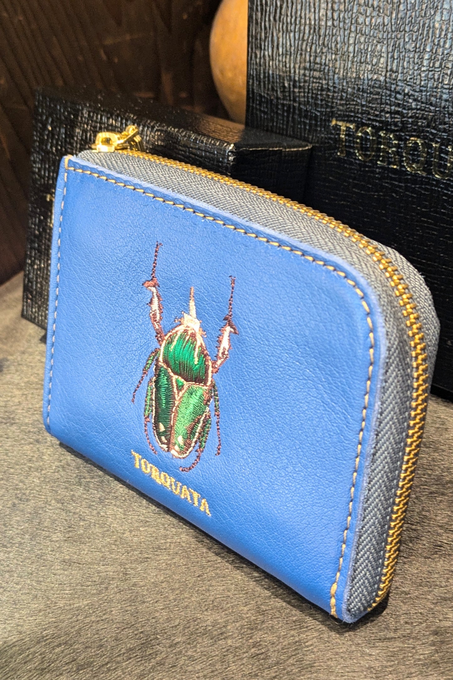 トルクアータ  昆虫刺繍　コンパクトL字財布　ハナムグリ/ブルー