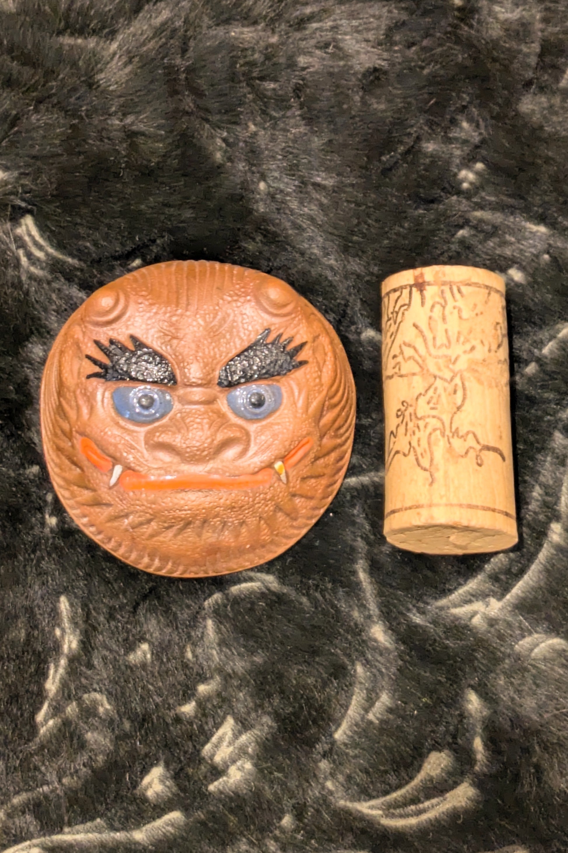 鬼面盃 金彩おかめ – GALLERY M ヴェニスの商人