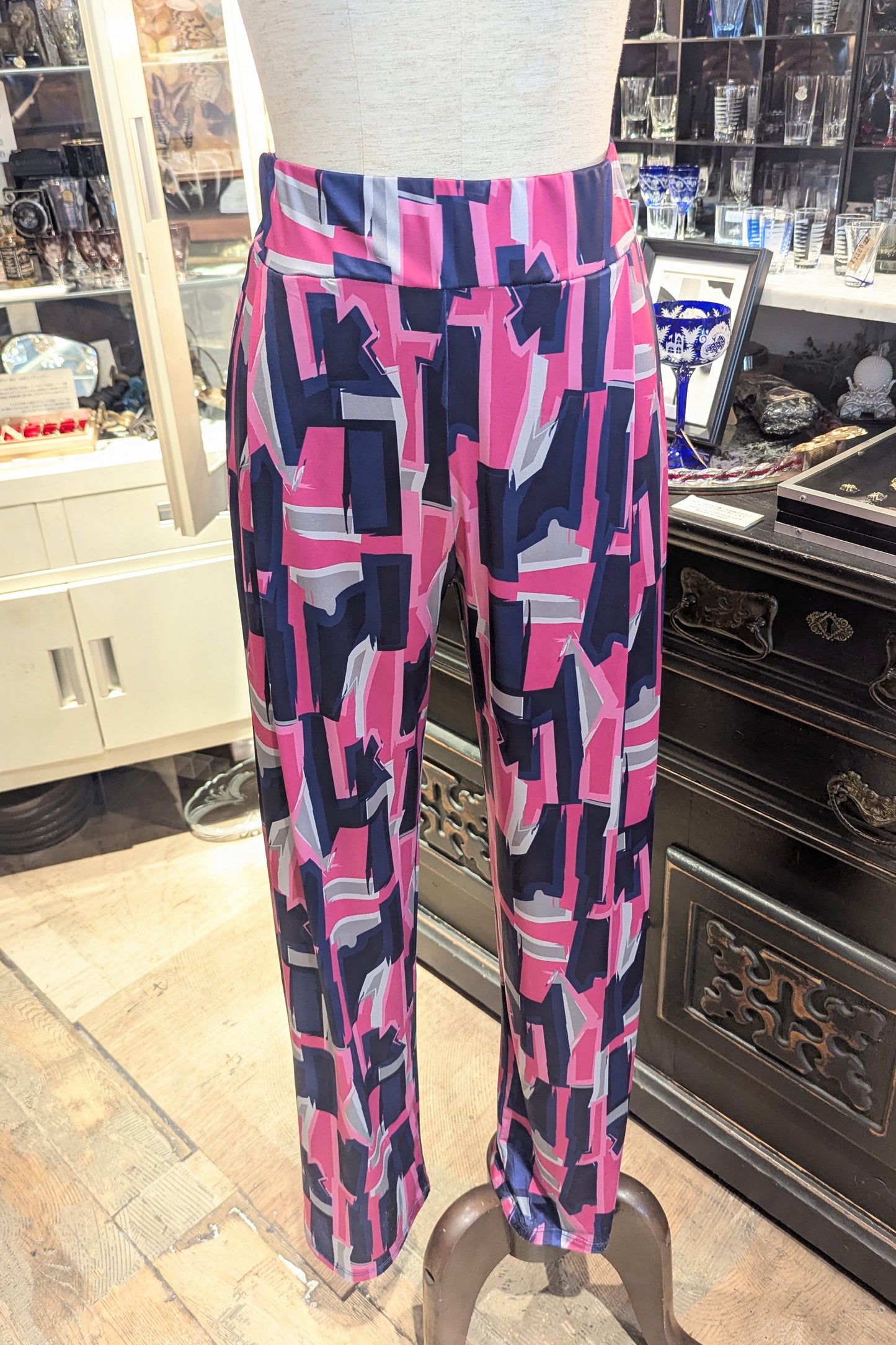 SCORZZO  spain  ジオメトリックなパンツ